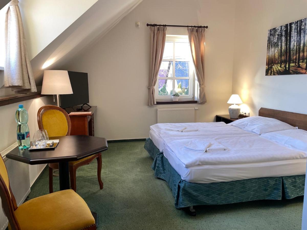 Bechneruv Statek Hotel Lány Екстериор снимка