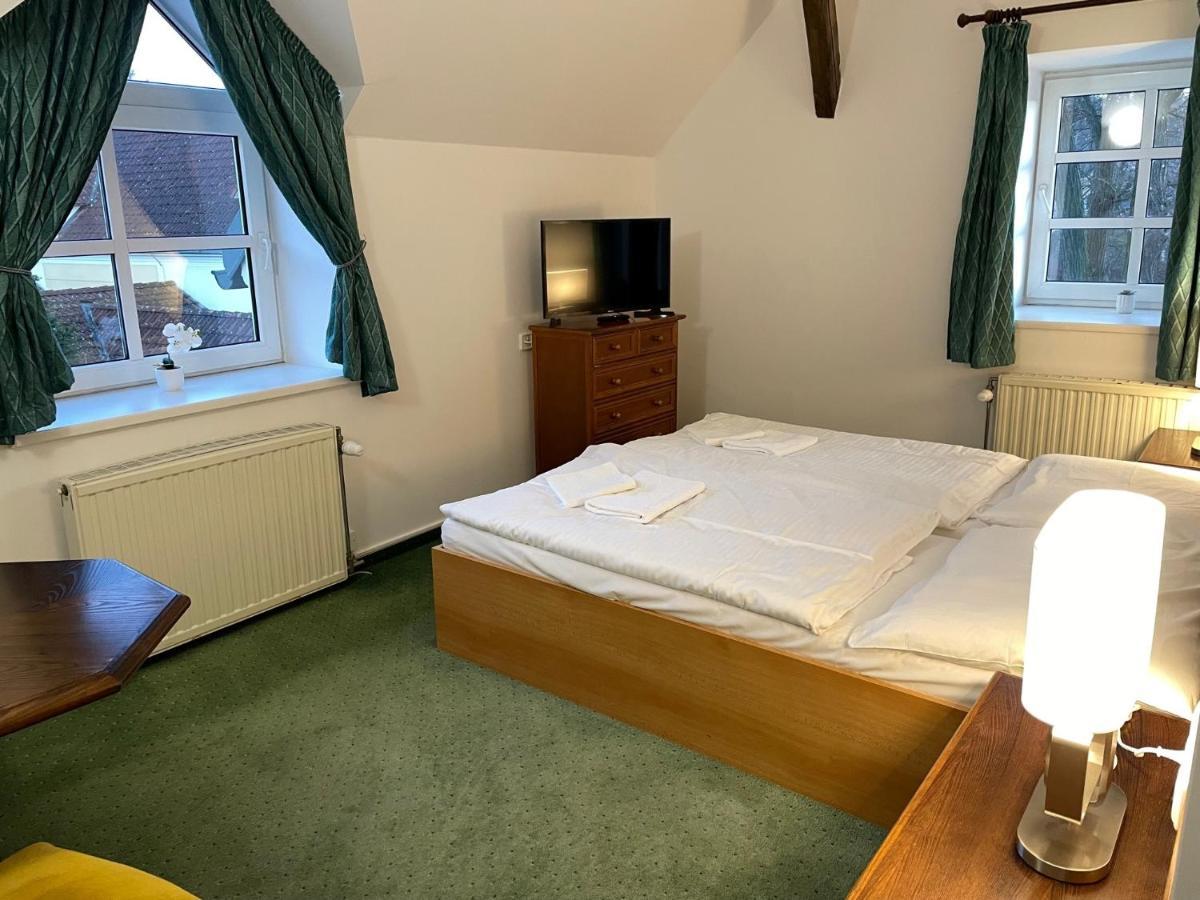 Bechneruv Statek Hotel Lány Екстериор снимка