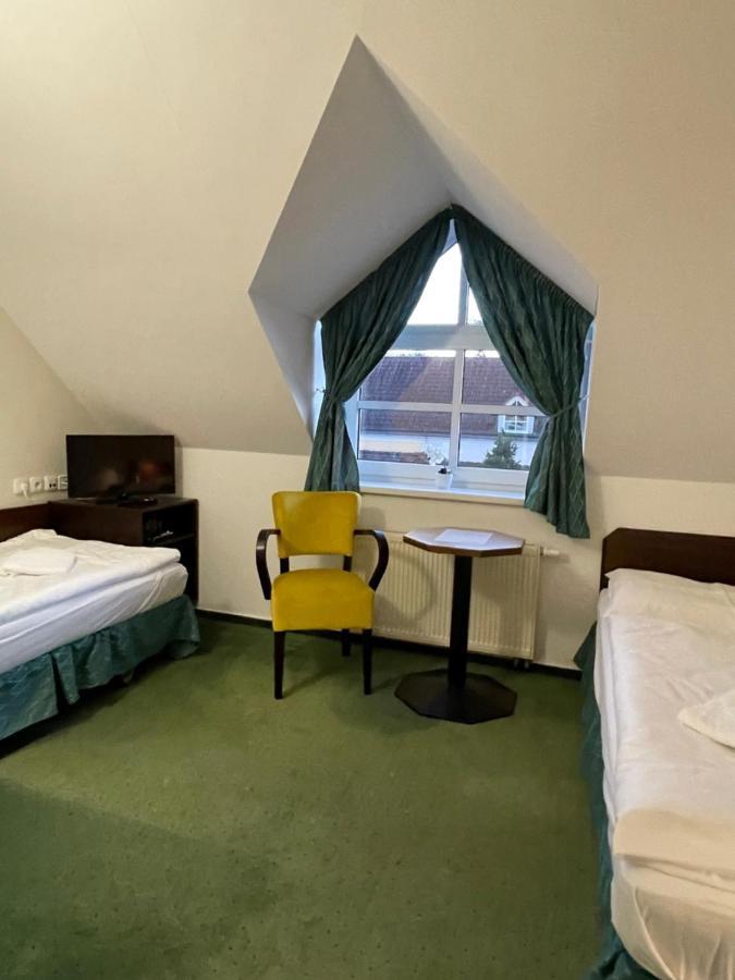 Bechneruv Statek Hotel Lány Екстериор снимка